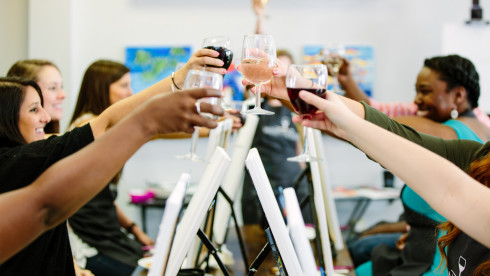 Wilmington NC's Premiere Franchised Paint and Sip