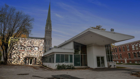 2,875 Sqft Office In A Centennial Building