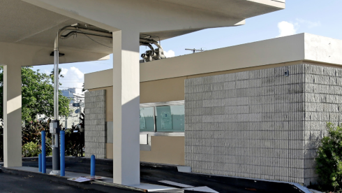 Drive Thru Coffee Shop In Miami Beach