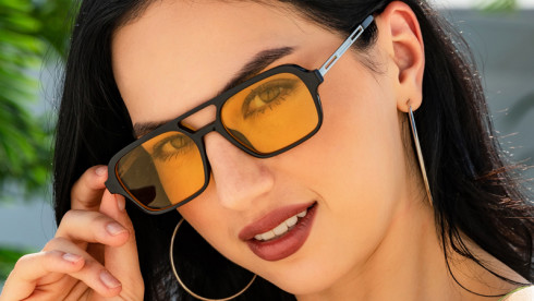 Thriving E-Commerce Brand Offering Stylish Eyewear