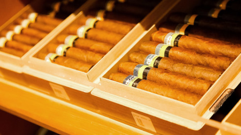 Smoke Shop – Absentee-Owned