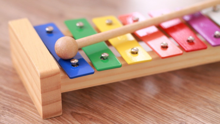 Music, Education and Fun in One/ Absentee