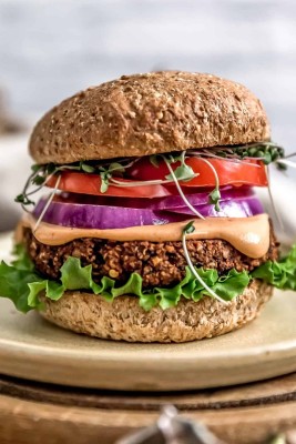 Unique Galleria Area Burger Concept