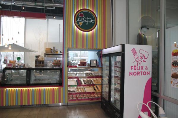 Ice Cream Parlor Very Well Located In Montreal