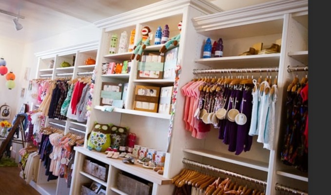 Upscale Children's Boutique in Prime Location