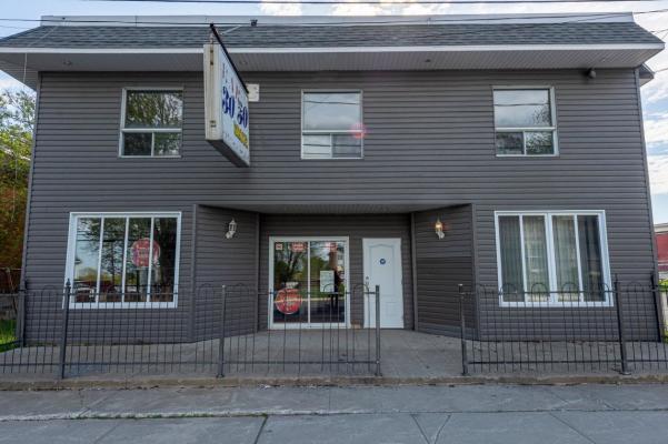 Bar with Building for Sale in Princeville