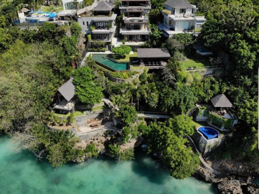 High-End Luxury 18 Bedroom Residence, Bali