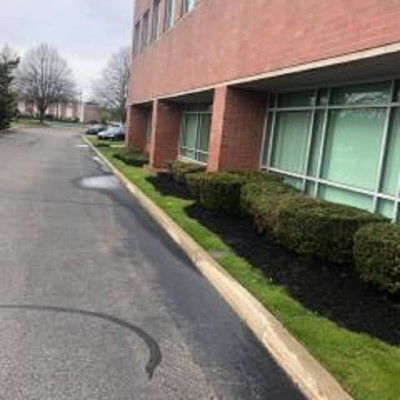 Commercial Landscaping & Snow Removal w/ Contracts