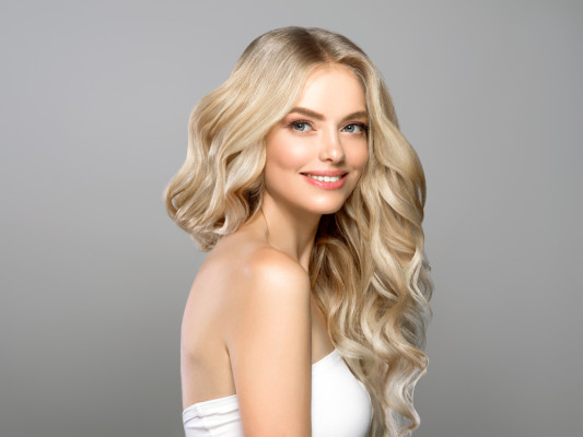 Superb 5 Day Hair and Beauty Salon for Sale