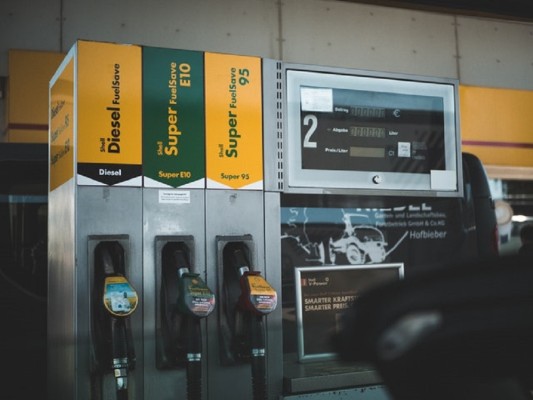 Auto Repair and Gas Station - Real Estate Included