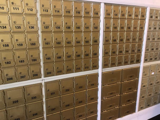 Mailbox Store (E-2 Eligible)