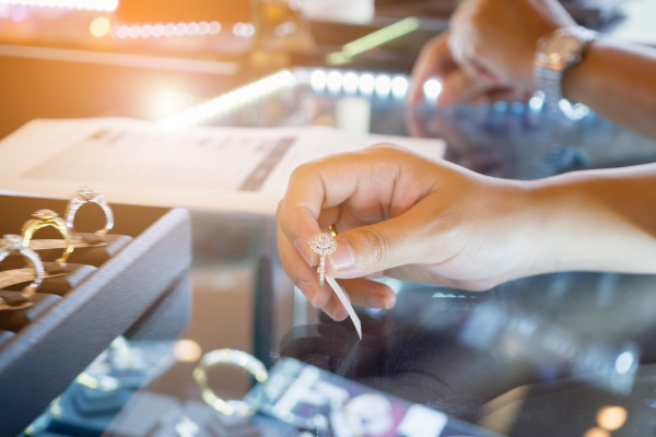 Highly Successful Jewelry Store in Unique Setting