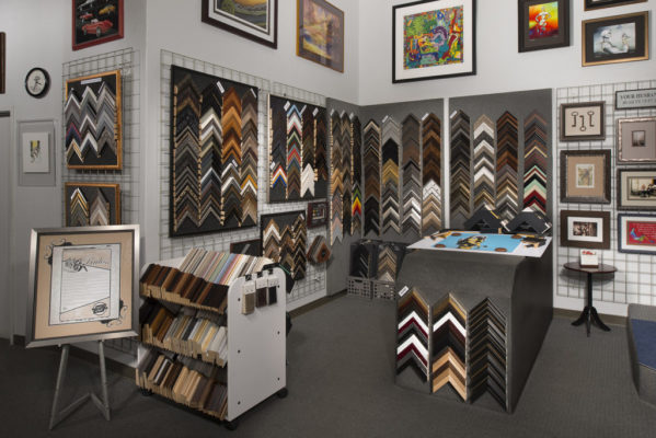Absentee Owner Fast Frame Store Franchise