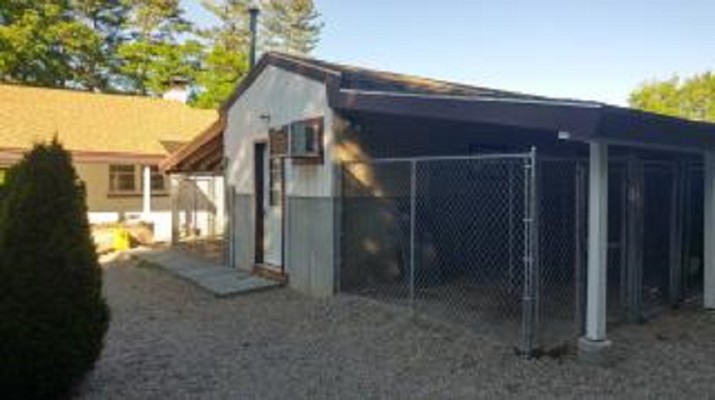 Dog Kennel for Sale in Essex County, MA