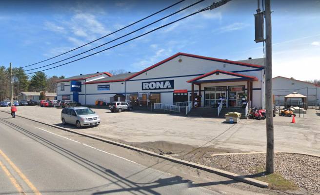 Commercial Property in St-Jerome Several Buildings