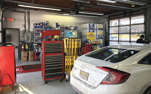 Wanted: Quick Lube Service Centers