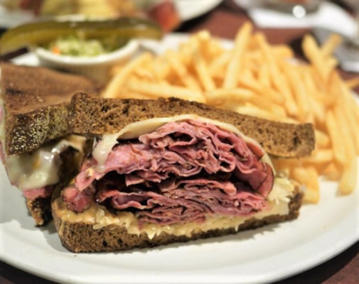 Landmark Deli, Restaurant, and Catering Opp.