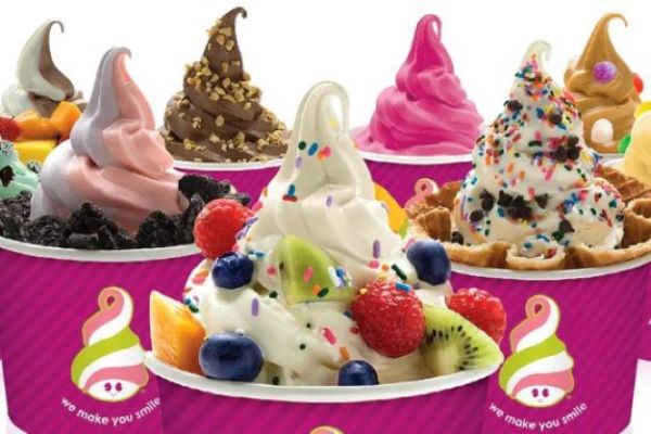 Frozen Yogurt Shop in Urban Neighborhood