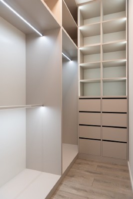 Custom Closet and Garage System Mfg. and Installation