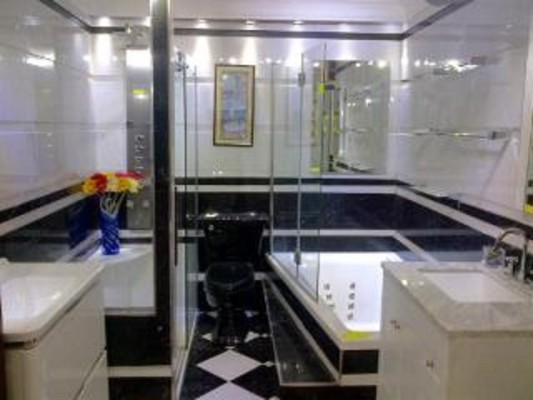Bathroom/Tile Showroom for Sale in NY