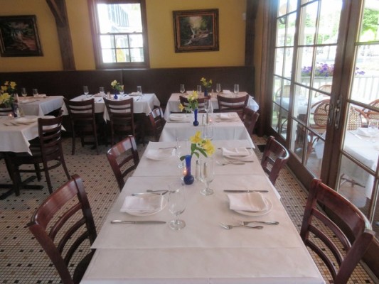 Picturesque Upstate Restaurant w/ 3 Bedroom Apt.