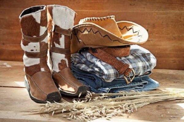 Western Store - With Sizeable Online Presence
