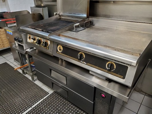 Quality Pizza Parlour for Sale in MA
