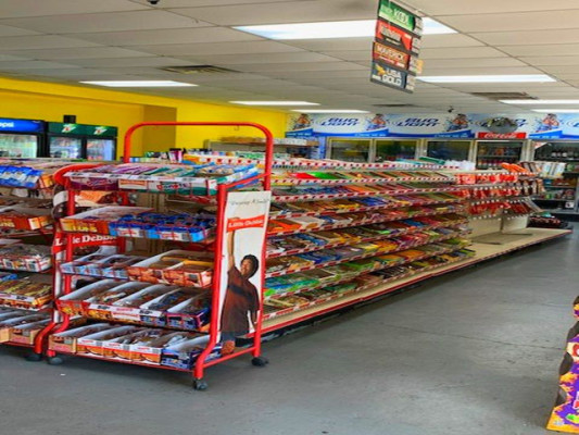 C-Store w/Property and Vacant Space in Birmingham