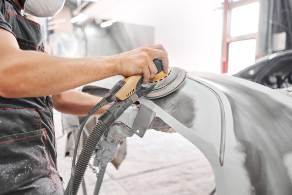 Automotive Collision Repair Center in W. Illinois