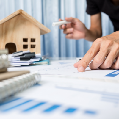 Under Offer / Multidisciplinary Property Management