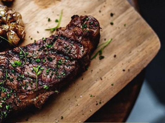 Popular Full-Service Steakhouse