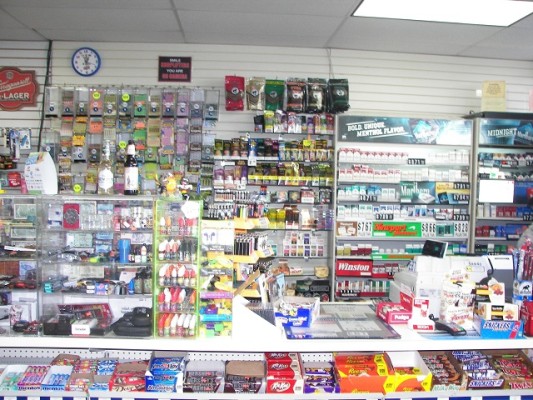 C-store with B&W
