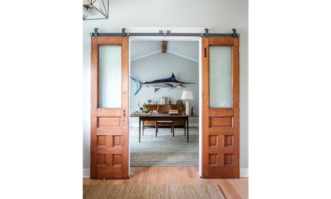 Custom Door Manufacturer with Retail Home Decor