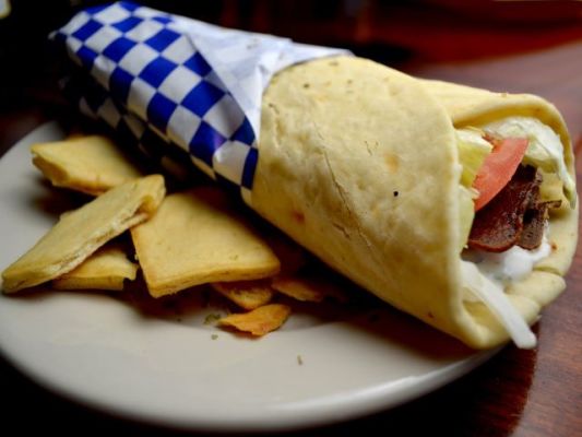 Fast Casual Franchise Serving Greek Specialties