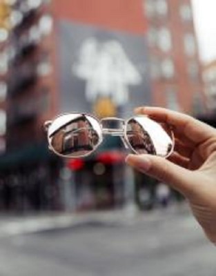 Sunglass & Ornament Kiosk for Sale in NJ