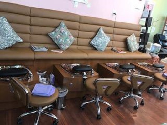 Busy Beauty/Nail Salon in Suffolk County, MA
