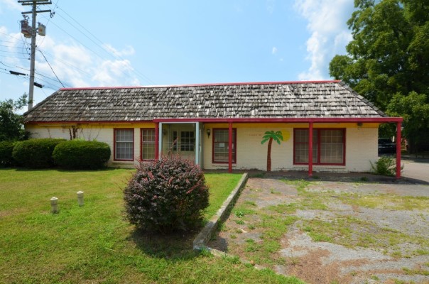 Online Real Estate Auction - Large Corner Lot