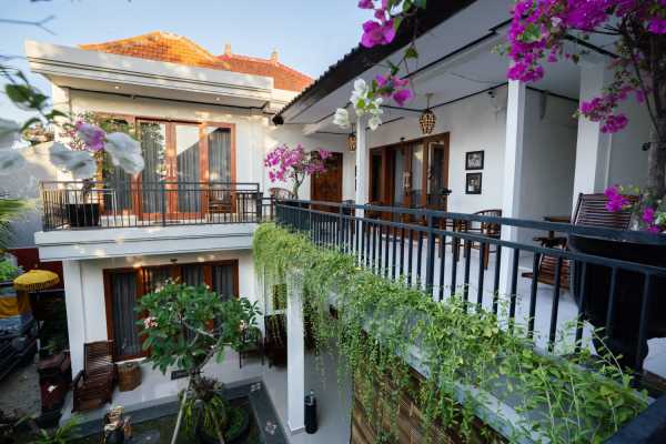 Succesful Guesthouse in the Heart of Kuta Bali