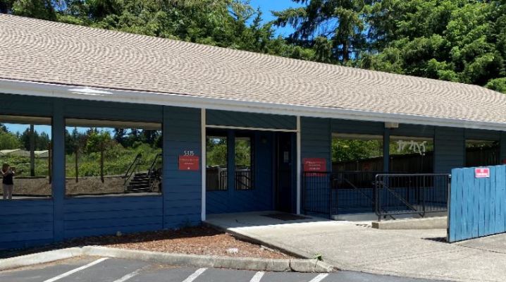 Child Care Center w Real Estate Great Visibility