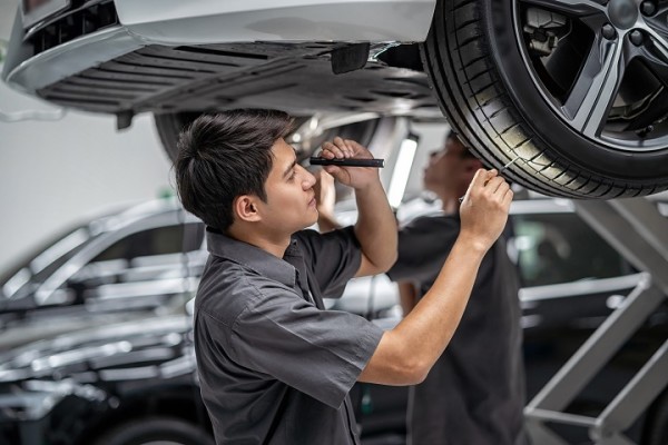 Auto Brake Shop (Tire & Wheel Alignment) with RE