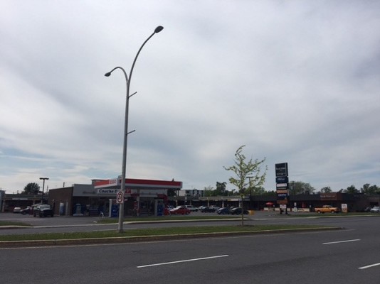 St-Jean - Commercial space from 1000 to 1500 sq. Ft.