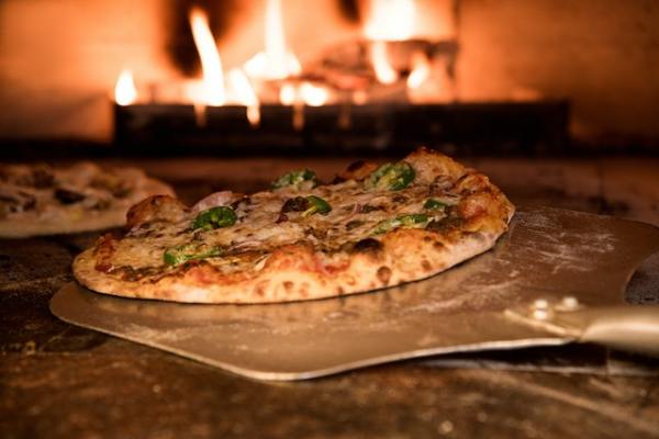 Popular Local Pizza Place, Best in Town
