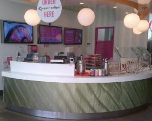 Frozen Yogurt & Crepe Shop in Prime Bklyn Location