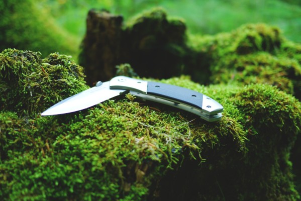 Specialty E-Commerce Online Knife Retailer
