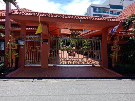 Resort for Sale with 9 Units in Pattaya