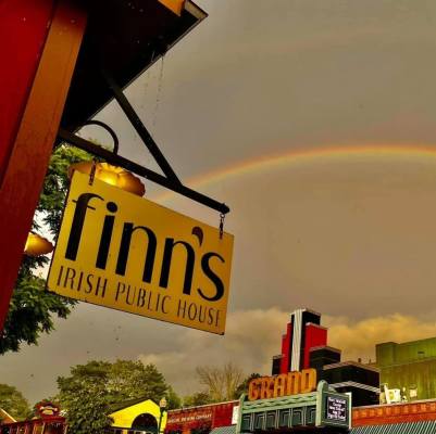 Finns Irish Pub