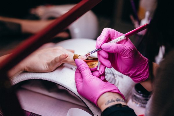 Established Nail Salon In Busy Strip Mall