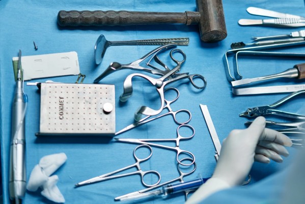 Production Lab for Dental Implants