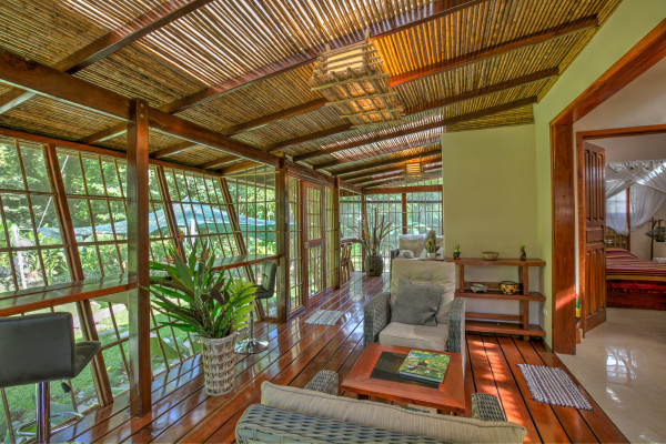 Costa Rica / 6 Luxury Villa Resort