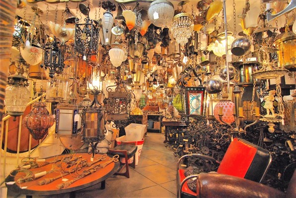 Antiques Co, LA, High Income Area/ Huge Inventory